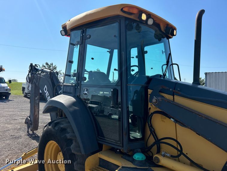 image for item EG0935 2010 John Deere 310J backhoe