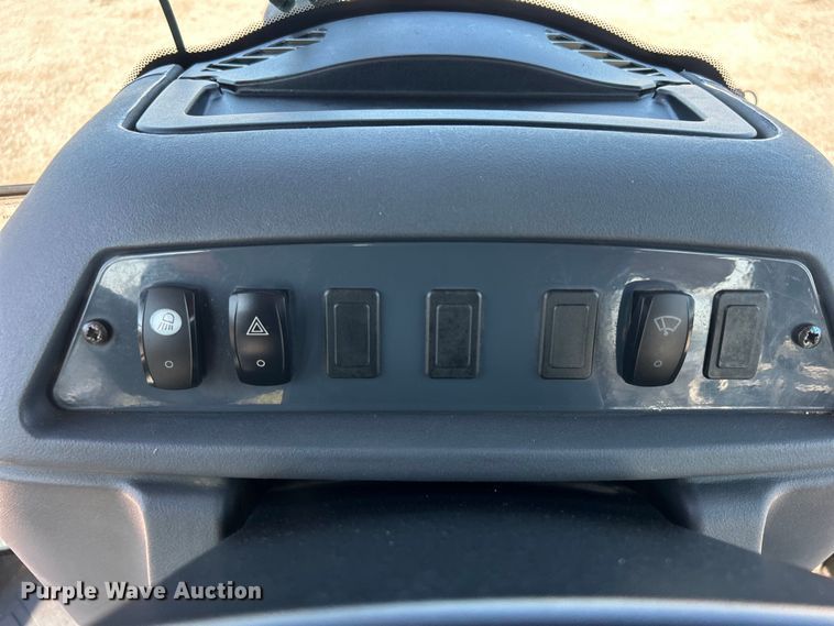 image for item EG0935 2010 John Deere 310J backhoe