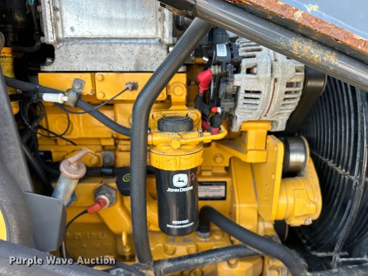 image for item EG0935 2010 John Deere 310J backhoe