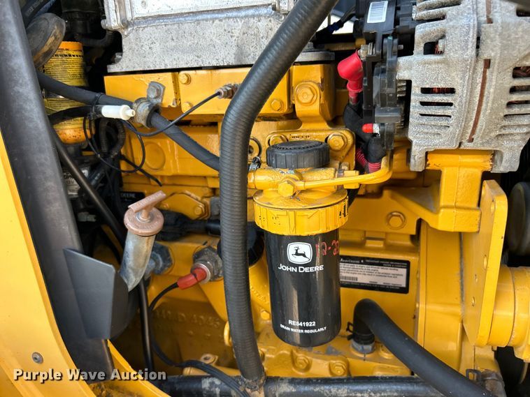 image for item EG0935 2010 John Deere 310J backhoe