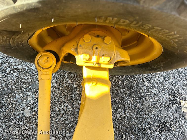 image for item EG0935 2010 John Deere 310J backhoe