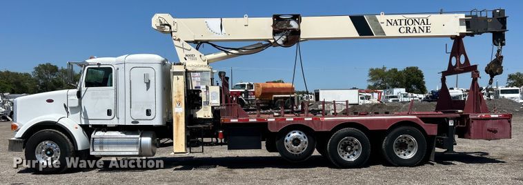 image for item EG0940 2009 Peterbilt  365 crane truck