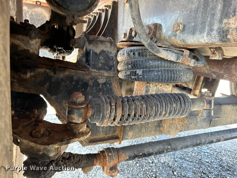 image for item EG0940 2009 Peterbilt  365 crane truck