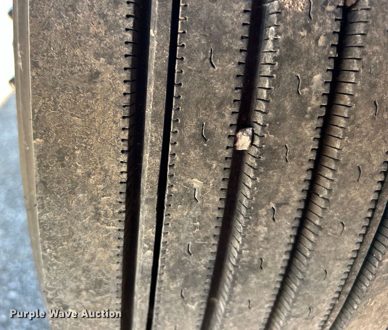 image for item EG0940 2009 Peterbilt  365 crane truck