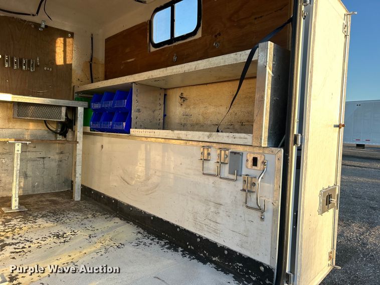 image for item EG0941 2011 Ford F350 Super Duty  SuperCab utility bed pickup truck