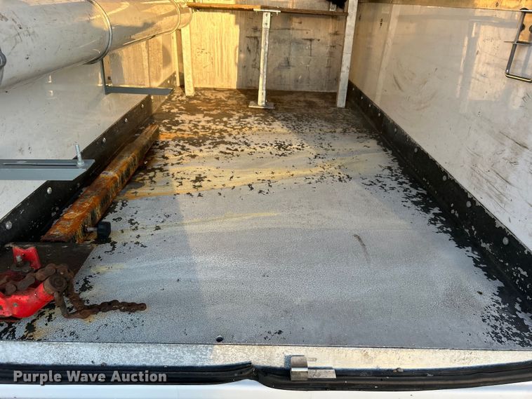 image for item EG0941 2011 Ford F350 Super Duty  SuperCab utility bed pickup truck