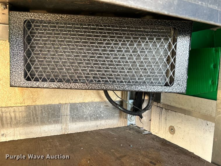 image for item EG0941 2011 Ford F350 Super Duty  SuperCab utility bed pickup truck