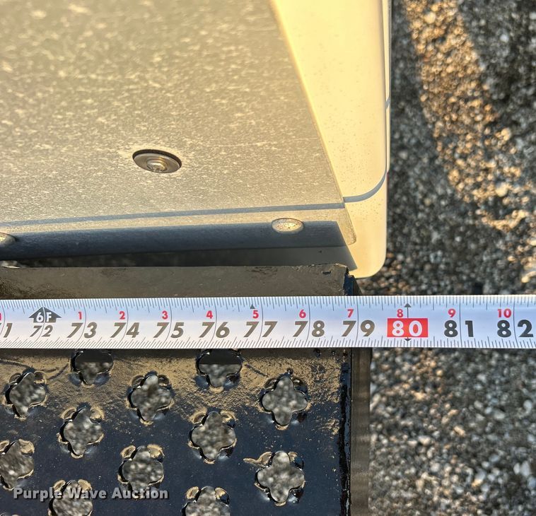 image for item EG0941 2011 Ford F350 Super Duty  SuperCab utility bed pickup truck