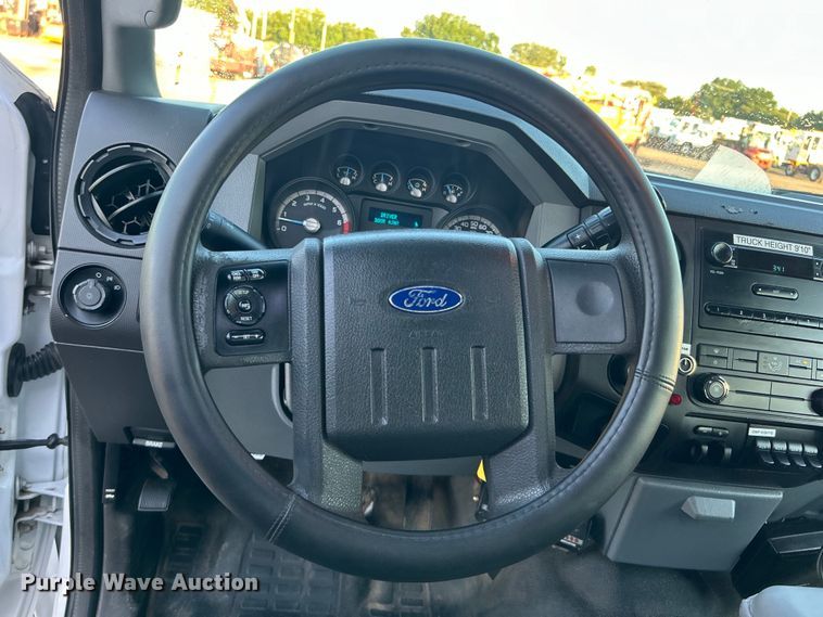 image for item EG0941 2011 Ford F350 Super Duty  SuperCab utility bed pickup truck