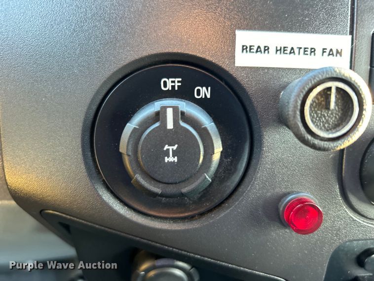 image for item EG0941 2011 Ford F350 Super Duty  SuperCab utility bed pickup truck