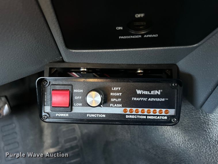 image for item EG0941 2011 Ford F350 Super Duty  SuperCab utility bed pickup truck