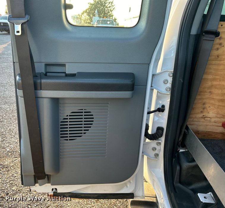 image for item EG0941 2011 Ford F350 Super Duty  SuperCab utility bed pickup truck