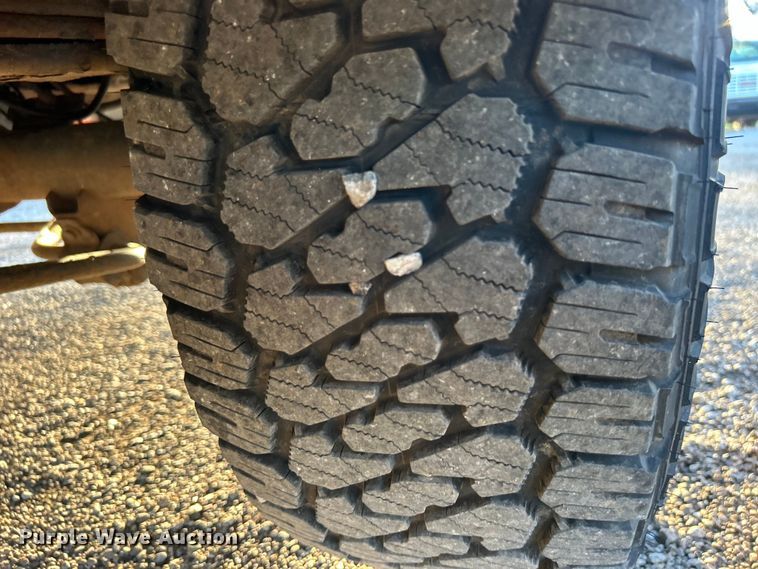 image for item EG0941 2011 Ford F350 Super Duty  SuperCab utility bed pickup truck