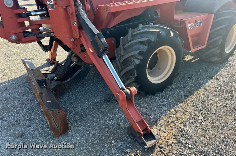 image for item EG0943 2006 Ditch Witch RT55 trencher