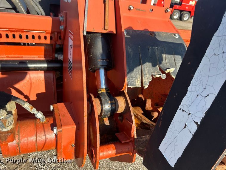 image for item EG0943 2006 Ditch Witch RT55 trencher