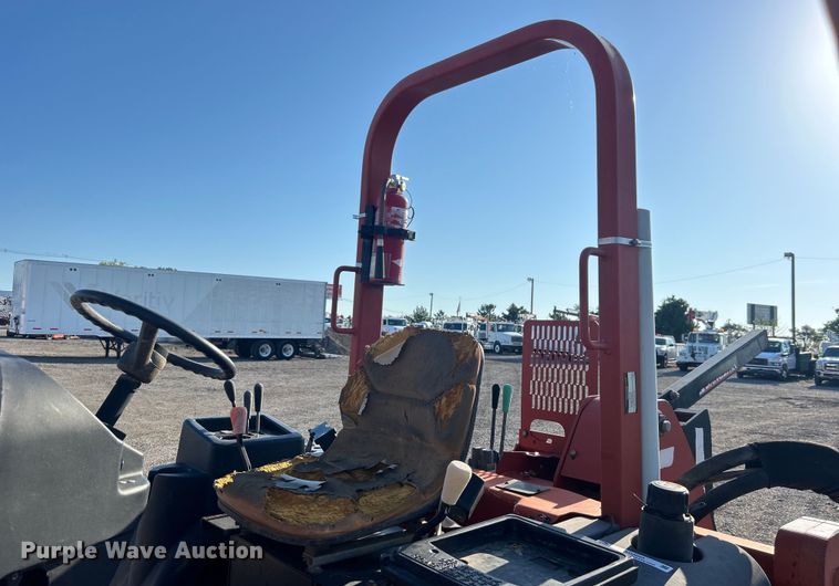 image for item EG0943 2006 Ditch Witch RT55 trencher