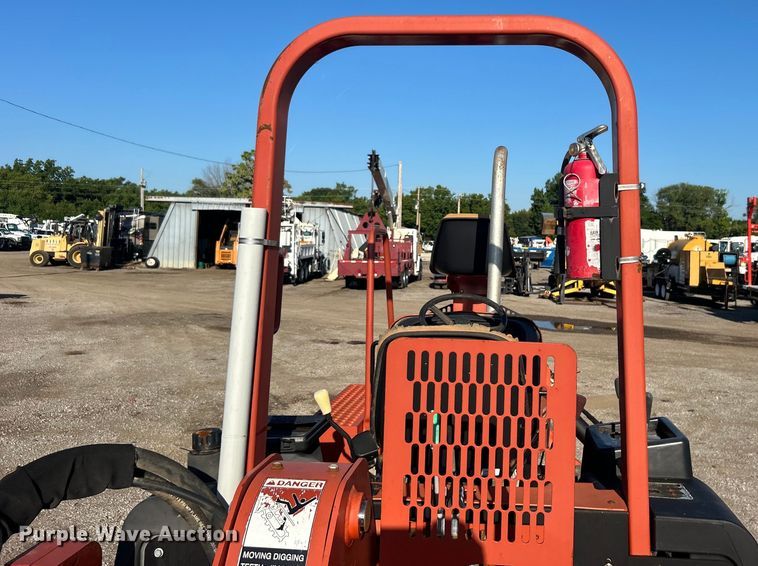 image for item EG0943 2006 Ditch Witch RT55 trencher