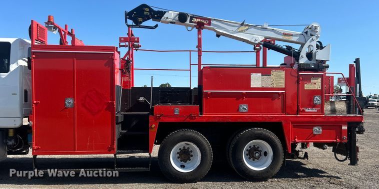 image for item EG0947 2012 International  7600  Crew Cab utility / service truck