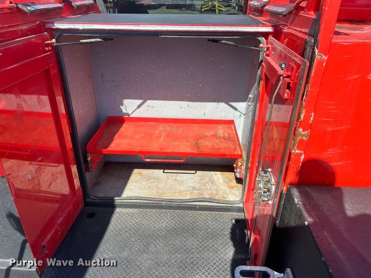 image for item EG0947 2012 International  7600  Crew Cab utility / service truck