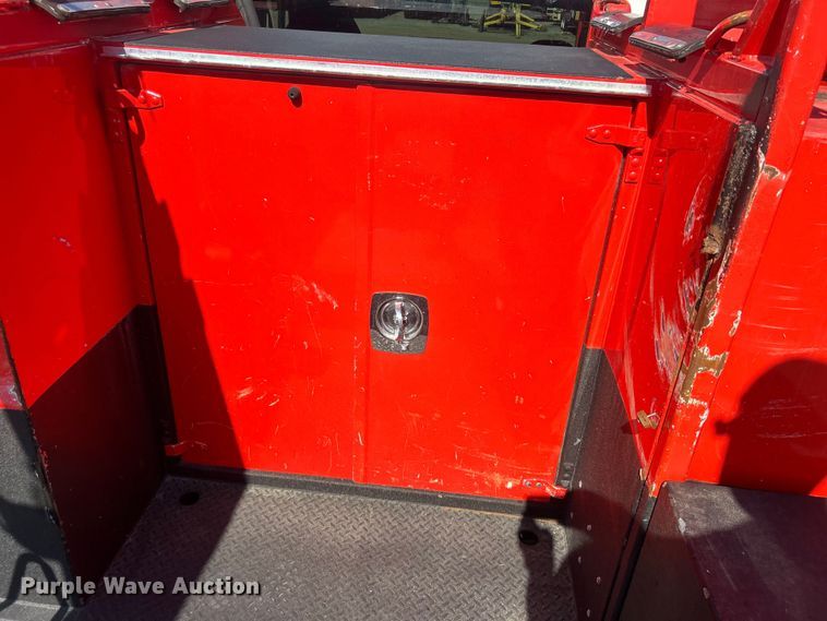 image for item EG0947 2012 International  7600  Crew Cab utility / service truck