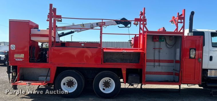 image for item EG0947 2012 International  7600  Crew Cab utility / service truck