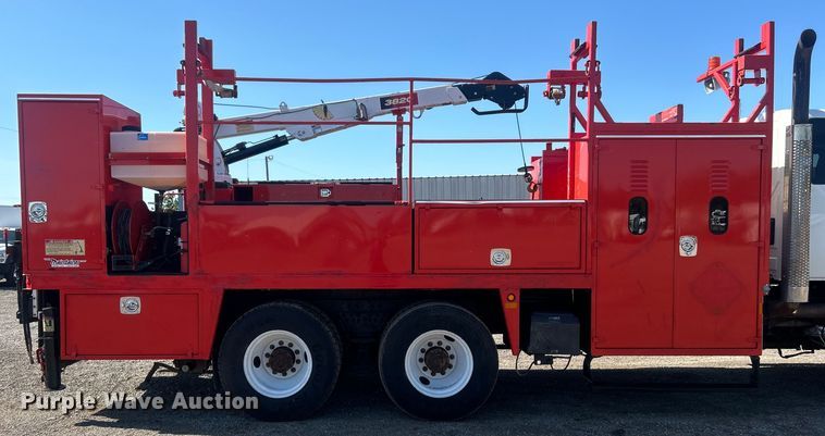 image for item EG0947 2012 International  7600  Crew Cab utility / service truck