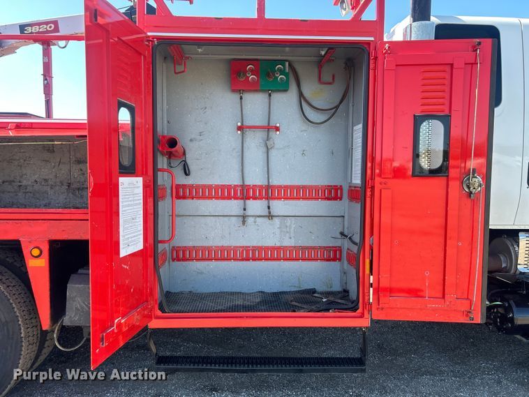 image for item EG0947 2012 International  7600  Crew Cab utility / service truck