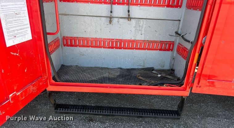 image for item EG0947 2012 International  7600  Crew Cab utility / service truck