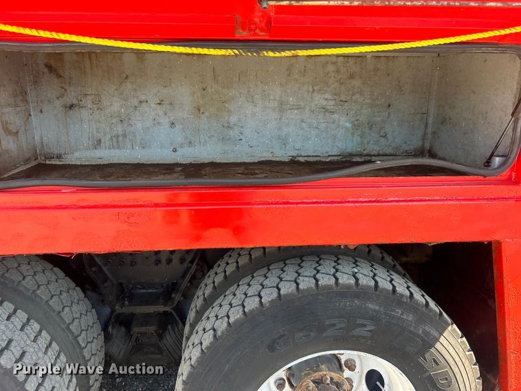 image for item EG0947 2012 International  7600  Crew Cab utility / service truck