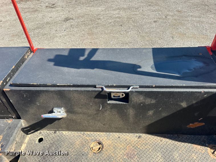 image for item EG0947 2012 International  7600  Crew Cab utility / service truck