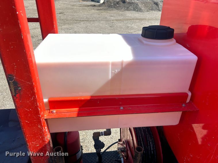 image for item EG0947 2012 International  7600  Crew Cab utility / service truck