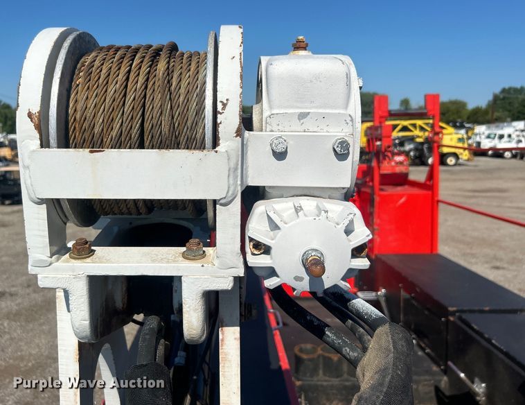 image for item EG0947 2012 International  7600  Crew Cab utility / service truck