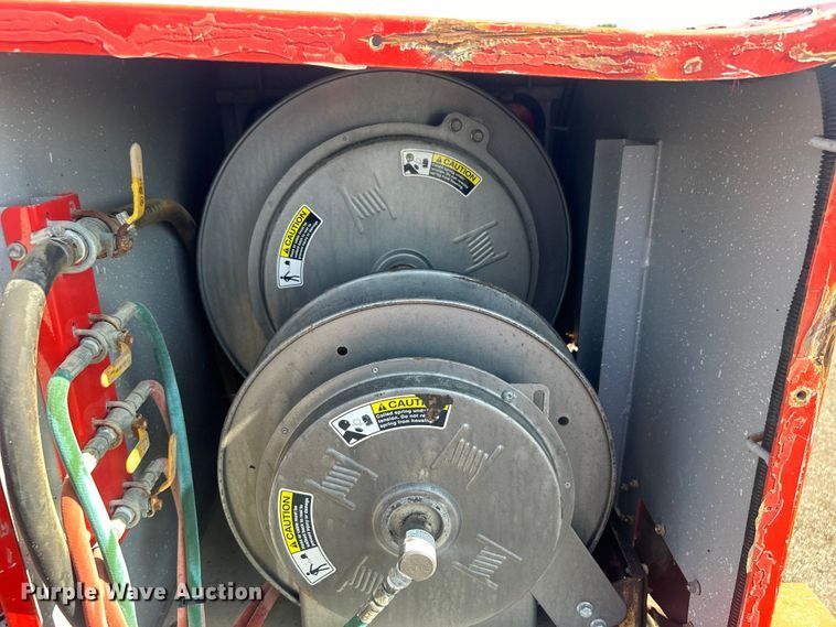 image for item EG0947 2012 International  7600  Crew Cab utility / service truck