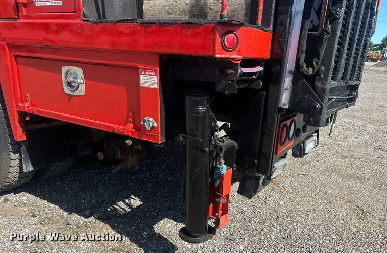 image for item EG0947 2012 International  7600  Crew Cab utility / service truck