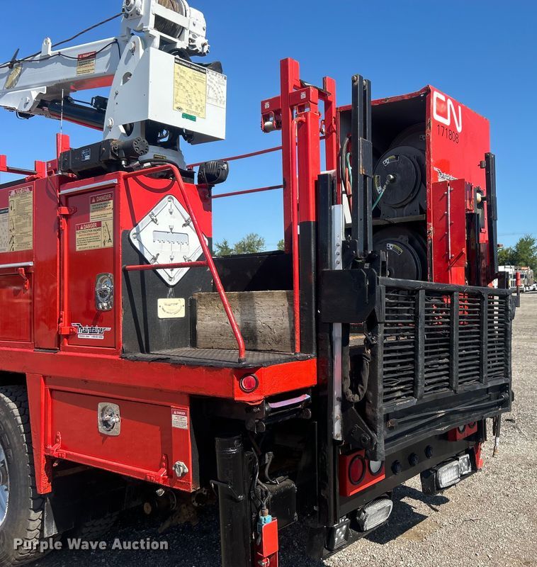 image for item EG0947 2012 International  7600  Crew Cab utility / service truck