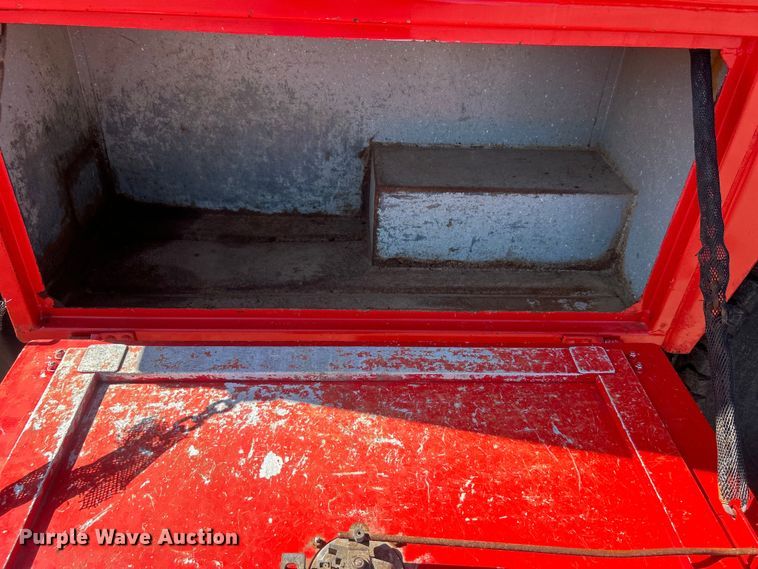 image for item EG0947 2012 International  7600  Crew Cab utility / service truck