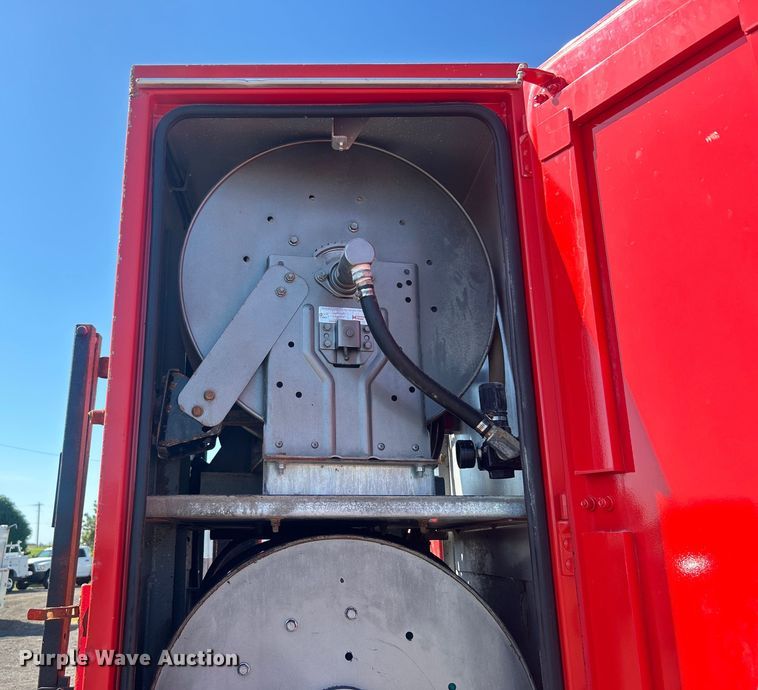 image for item EG0947 2012 International  7600  Crew Cab utility / service truck