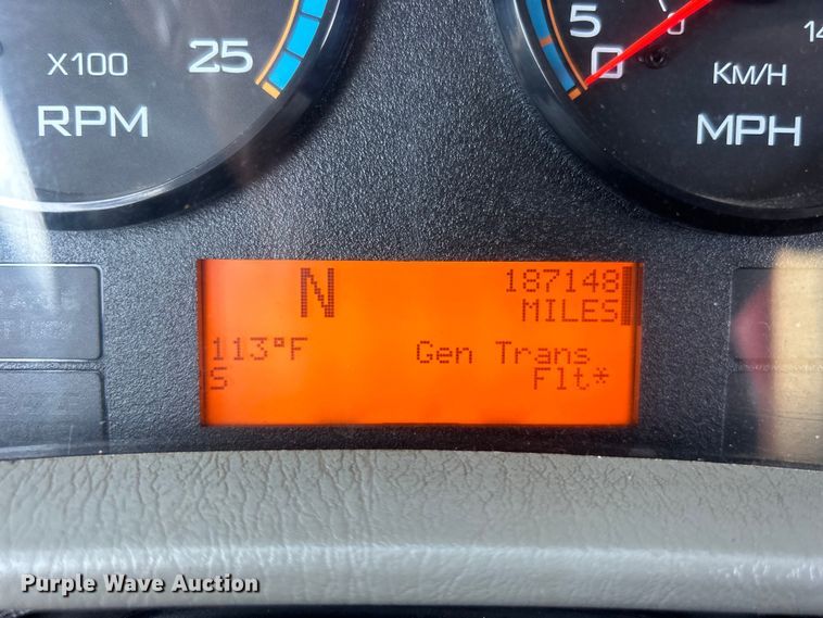 image for item EG0947 2012 International  7600  Crew Cab utility / service truck