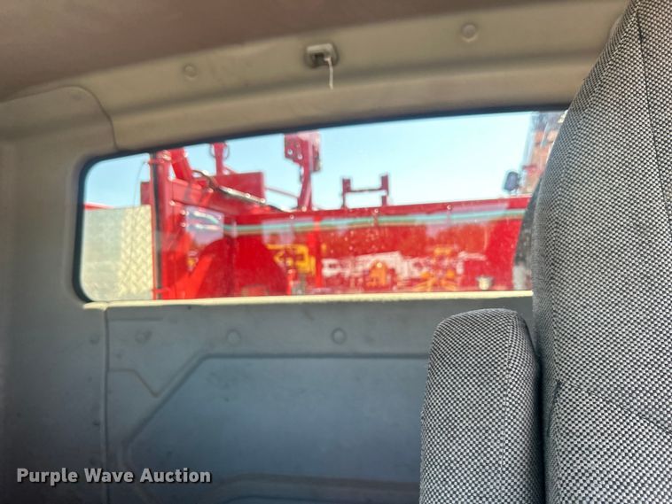 image for item EG0947 2012 International  7600  Crew Cab utility / service truck