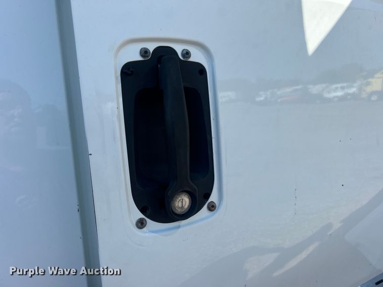 image for item EG0947 2012 International  7600  Crew Cab utility / service truck