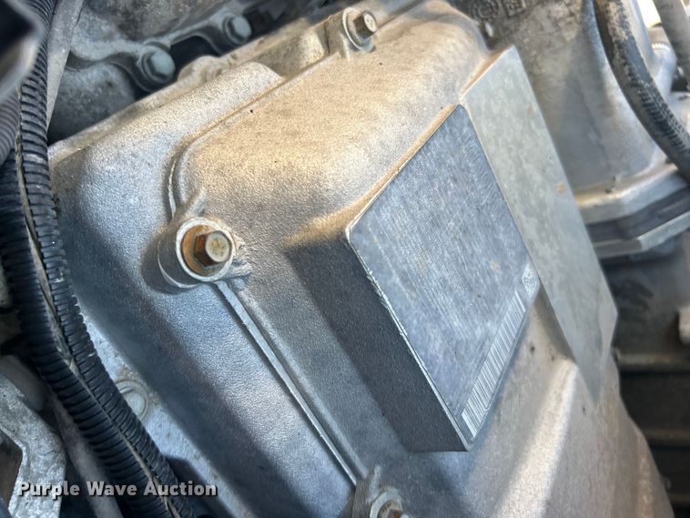 image for item EG0947 2012 International  7600  Crew Cab utility / service truck