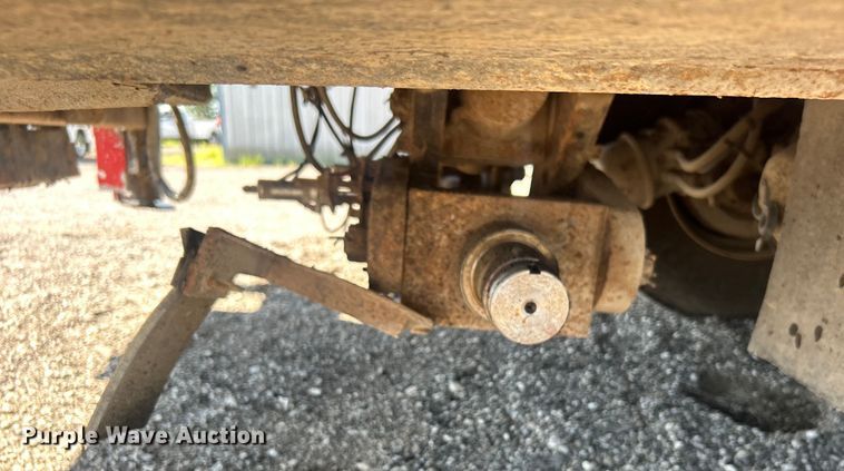 image for item EG0947 2012 International  7600  Crew Cab utility / service truck