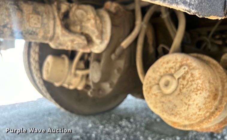 image for item EG0947 2012 International  7600  Crew Cab utility / service truck