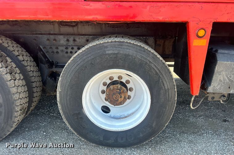 image for item EG0947 2012 International  7600  Crew Cab utility / service truck