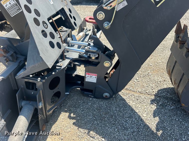 image for item EG0952 Case 103101 skid steer backhoe