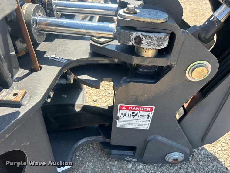 image for item EG0952 Case 103101 skid steer backhoe