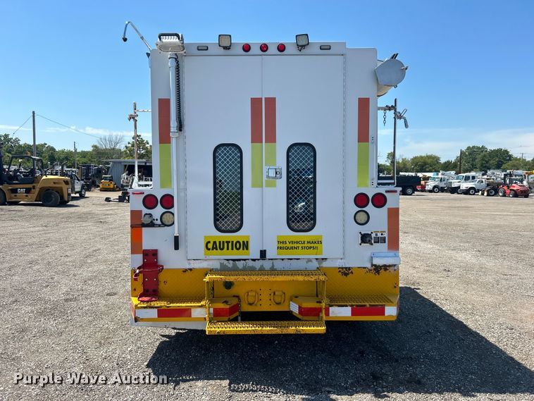 image for item EG0953 2013 Ford F550 Super Duty utility / service truck