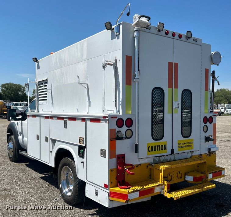 image for item EG0953 2013 Ford F550 Super Duty utility / service truck