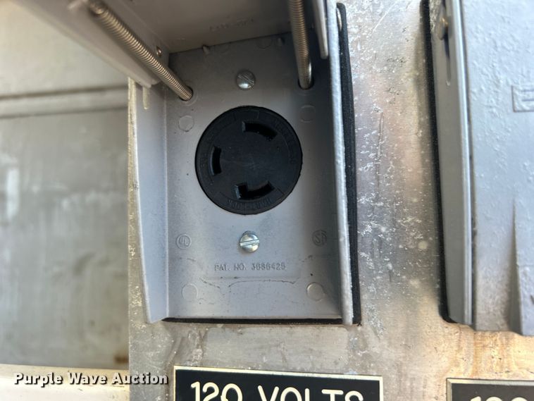 image for item EG0953 2013 Ford F550 Super Duty utility / service truck