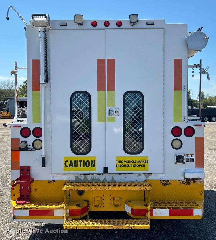 image for item EG0953 2013 Ford F550 Super Duty utility / service truck